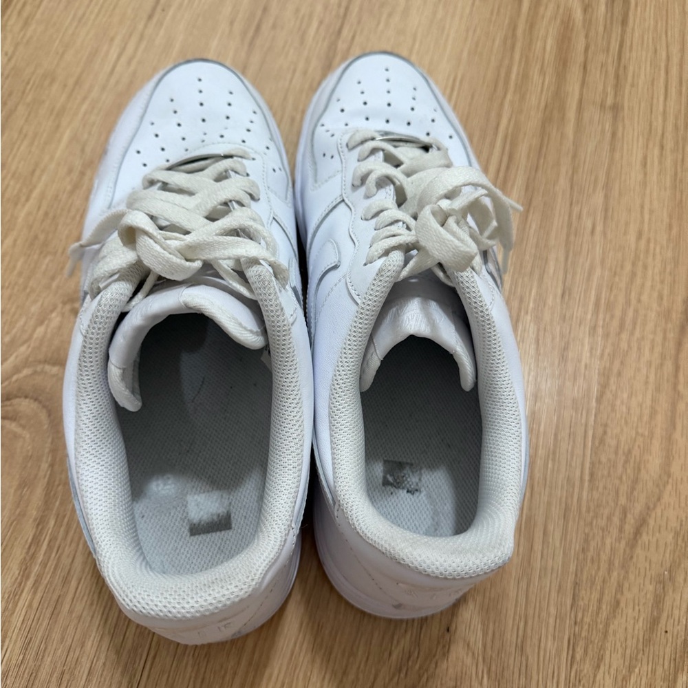 Classic White Sneakers for Men NIKE Air Force One size 11 USA 🇺🇸 men AF 1 NIKE